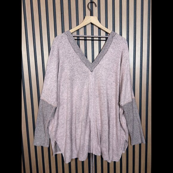 Free People Sweater Medium V Neck & Back Yours Truly Soft Knit Pullover - Picture 2 of 10